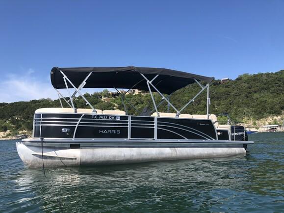Immaculate Captained Harris Tritoon for 8 Guests on Lake Travis   