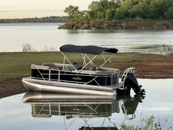 Rent a SUNCHASER pontoon in Flower Mound, TX near me