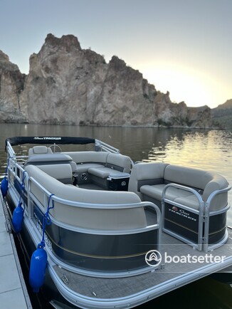 Rent a SUN TRACKER pontoon in Apache Junction, AZ near me