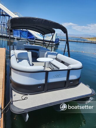Rent a Bentley  pontoon in Peoria, AZ near me